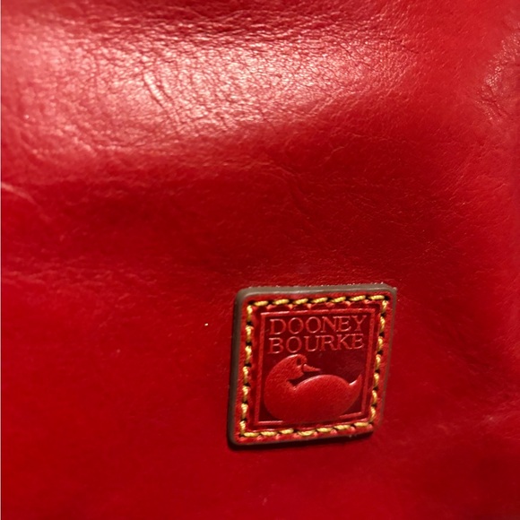 Dooney and Bourke Florentine Domed Buckle Satchel very gorgeous bag! - Picture 2 of 9